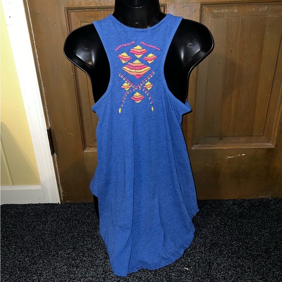 NWT Threads 4 Thought High Low Embroidered Razor Back Tank Top Size S - Picture 4 of 14
